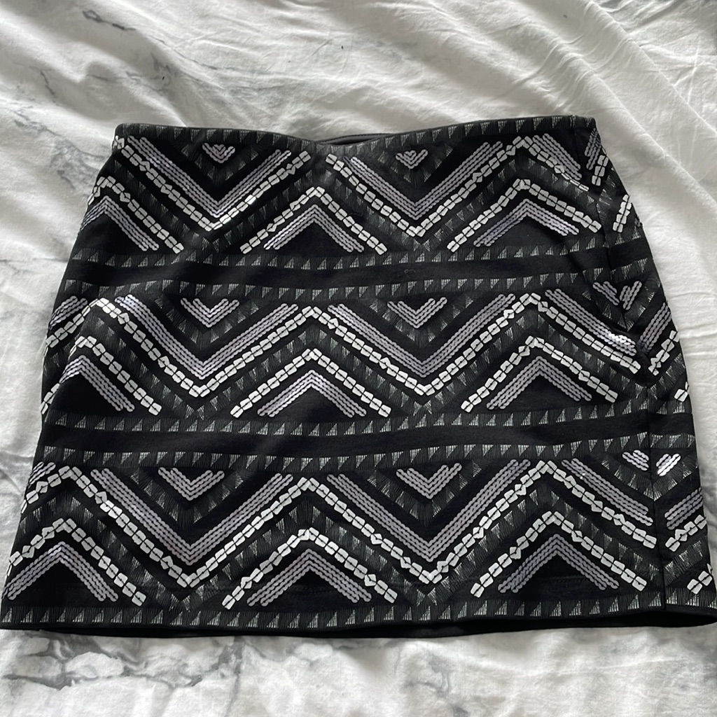 Sequinned Pattern Mini Skirt